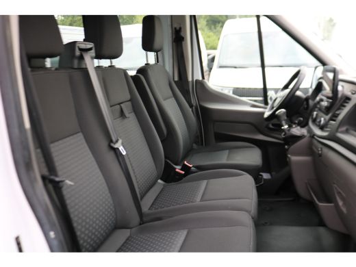 Ford Transit 2.0 TDCI 130pk L2 H2 DC Trend Airco Trekhaak Navigatie Camera ActivLease financial lease