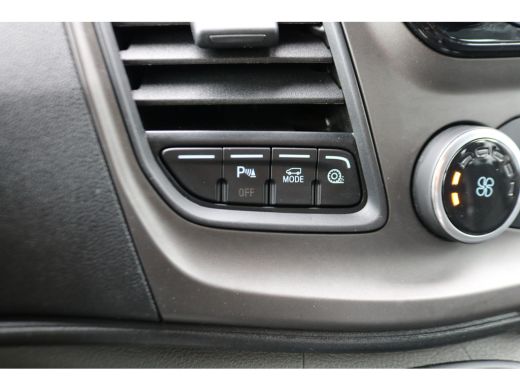 Ford Transit 2.0 TDCI 130pk L2 H2 DC Trend Airco Trekhaak Navigatie Camera ActivLease financial lease