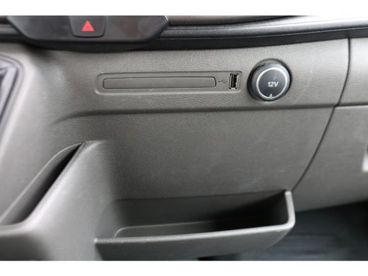 Ford Transit 2.0 TDCI 130pk L2 H2 DC Trend Airco Trekhaak Navigatie Camera ActivLease financial lease