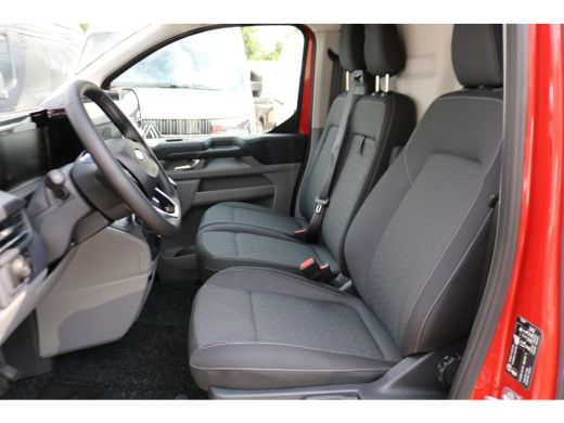 Ford Transit Custom 2.0 TDci L2 H1 Limited Airco Navigatie Apple Carplay (wordt verwacht) ActivLease financial lease