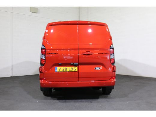 Ford Transit Custom 2.0 TDci L2 H1 Limited Airco Navigatie Apple Carplay (wordt verwacht) ActivLease financial lease