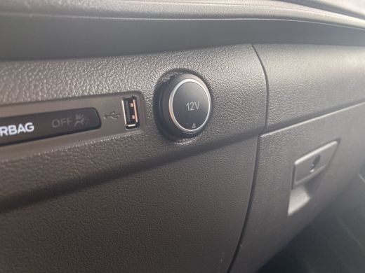 Ford Transit Custom 340 2.0 TDCI L2H1 Limited 170pk Automaat | Dealer o.h. | Adaptieve cruise | Bijrijdersbank | Trek... ActivLease financial lease