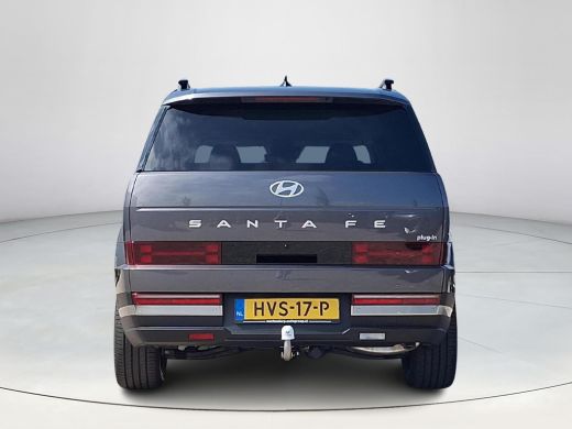 Hyundai Santa Fe 1.6 T-GDI PHEV Premium 4WD 7p. | Apple Carplay/ Android Auto | Trekhaak | 20'' Glans zwarte velge... ActivLease financial lease