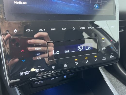 Hyundai Tucson 1.6 T-GDI 265pk PHEV Comfort Smart 4WD | Climate | Camera | Carplay | Keyless | Navigatie | Full ... ActivLease financial lease