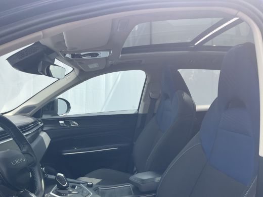 Lynk & Co 01 1.5 262pk PHEV Adapt.Cruise Pano Carplay Nav/Cam Stoelverw. Plug-in ActivLease financial lease