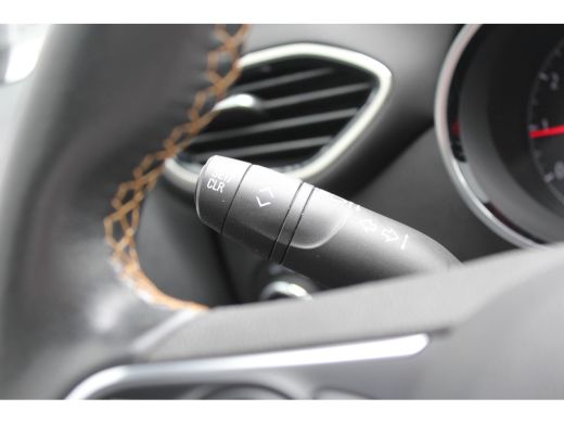 Opel Crossland X 1.2 TURBO 130PK INNOVATION+ AUTOMAAT / NAVI / LEDER / CLIMA / LED / PDC / 16" LMV / BLUETOOTH / C... ActivLease financial lease