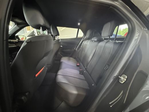 Peugeot 2008 1.2 PureTech 130 GT | Trekhaak | 360 camera | Cruise adaptief | Apple Carplay/Android Auto | Stoe... ActivLease financial lease