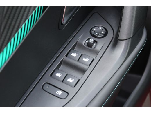 Peugeot e-2008 EV 136PK ALLURE PACK AUTOMAAT / NAVI / LEDER / CLIMA / LED / PDC / 17" LMV / CAMERA / KEYLESS / B... ActivLease financial lease