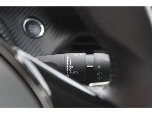 Peugeot e-2008 EV 136PK ALLURE PACK AUTOMAAT / NAVI / LEDER / CLIMA / LED / PDC / 17" LMV / CAMERA / KEYLESS / B... ActivLease financial lease