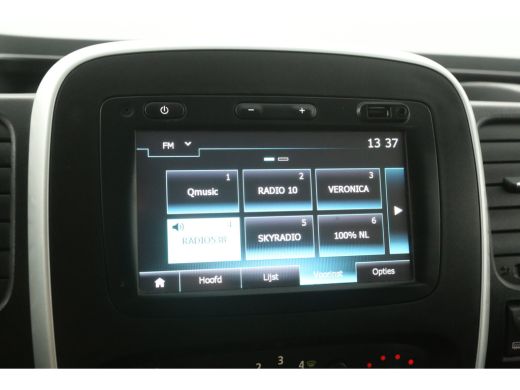 Renault Trafic 1.6 dCi T29 L1H1 Airco Cruise Navigatie PDC 3 Persoons Trekhaak ActivLease financial lease