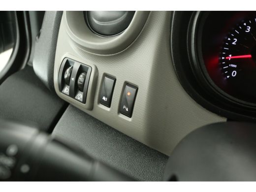 Renault Trafic 1.6 dCi T29 L1H1 Airco Cruise Navigatie PDC 3 Persoons Trekhaak ActivLease financial lease