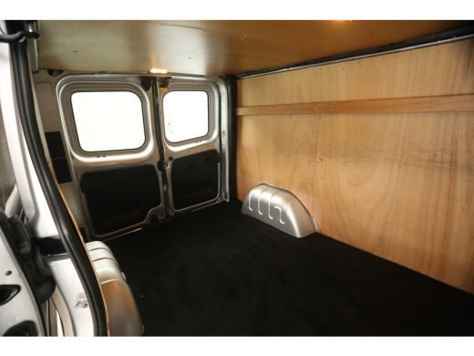 Renault Trafic 1.6 dCi T29 L1H1 Airco Cruise Navigatie PDC 3 Persoons Trekhaak ActivLease financial lease