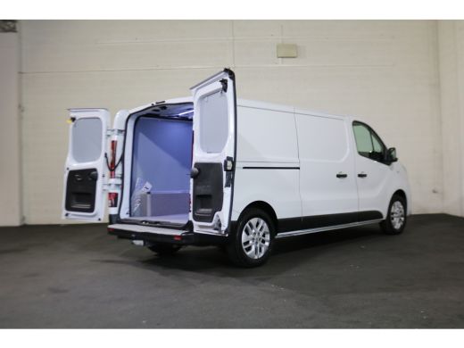 Renault Trafic 2.0 dCi 170pk L2 H1 Automaat Airco Navigatie Camera Trekhaak ActivLease financial lease