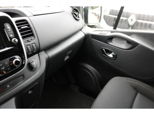 Renault Trafic 2.0 dCi 170pk L2 H1 Automaat Airco Navigatie Camera Trekhaak ActivLease financial lease