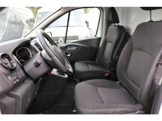 Renault Trafic 2.0 dCi 170pk L2 H1 Automaat Airco Navigatie Camera Trekhaak ActivLease financial lease