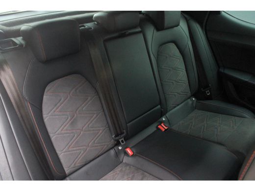 Seat Leon 1.4 TSI eHybrid PHEV FR Bus.Int. |Pano|Memory|StoelVW ActivLease financial lease