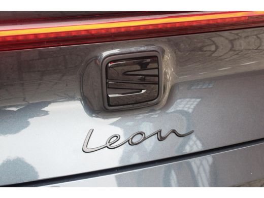 Seat Leon 1.4 TSI eHybrid PHEV FR Bus.Int. |Pano|Memory|StoelVW ActivLease financial lease
