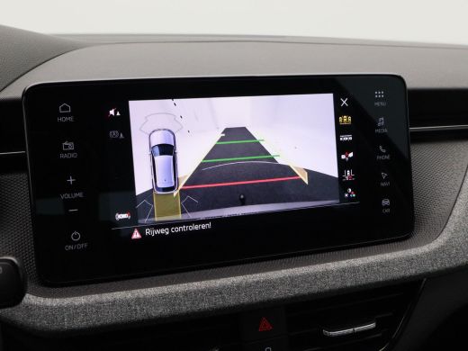Skoda Kamiq 1.0 TSi 115 Pk Automaat | Trekhaak | Camera | Stoel Verwarming | Elektrische Achterklep | Carplay... ActivLease financial lease