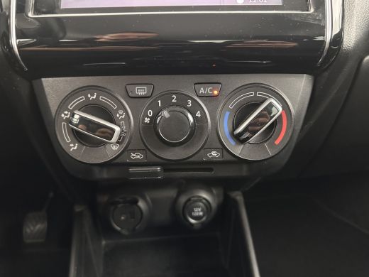 Suzuki Swift 1.2 Comfort *NAVI-FULLMAP | CAMERA | COMFORT/HEATED-SEATS | AIRCO | CRUISE | 16''ALU* ActivLease financial lease