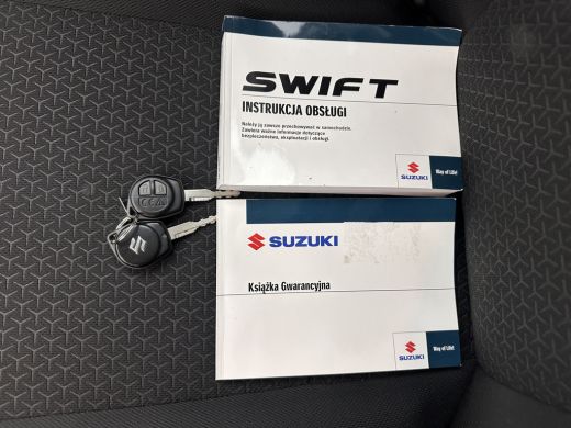 Suzuki Swift 1.2 Comfort *NAVI-FULLMAP | CAMERA | COMFORT/HEATED-SEATS | AIRCO | CRUISE | 16''ALU* ActivLease financial lease