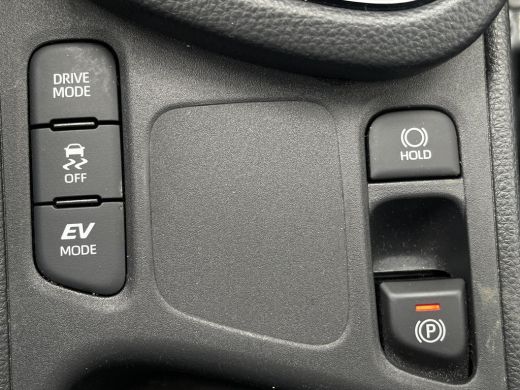 Toyota Yaris Cross 1.5 Hybrid Dynamic Airconditioning | Stoelverwarming| Stuurverwarming | Apple CarPlay & Android A... ActivLease financial lease