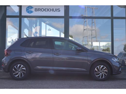 Volkswagen Polo Life Edition | 'App-Connect' smartphone integratie | Buitenspiegels elektrisch instel- verwarm- e... ActivLease financial lease