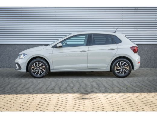 Volkswagen Polo Life Edition Inclusief €2000,- inruilvoordeel | 'App-Connect' smartphone integratie | Buitenspieg... ActivLease financial lease