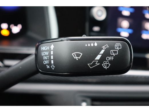 Volkswagen Polo Life Edition Inclusief &euro;2000,- inruilvoordeel | 'App-Connect' smartphone integratie | Buitenspieg... ActivLease financial lease