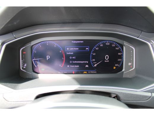 Volkswagen T-Roc 1.5 TSI Sport | DSG Versnellingsbak | Parkeersensoren voor en achter | Airco | Radio | Auto-Hold ... ActivLease financial lease