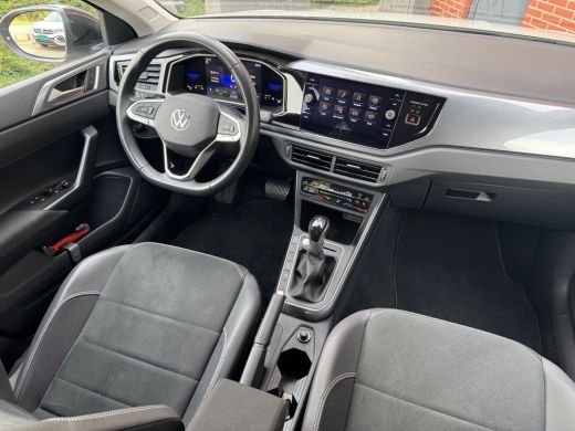 Volkswagen Taigo 1.0 TSI 110pk DSG Style | Zwart dak | Matrix-LED | bekleding ArtVelours ActivLease financial lease