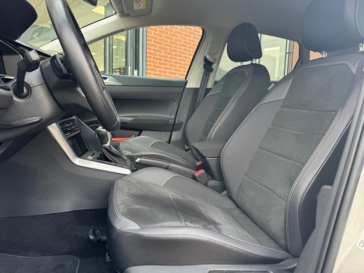 Volkswagen Taigo 1.0 TSI 110pk DSG Style | Zwart dak | Matrix-LED | bekleding ArtVelours ActivLease financial lease