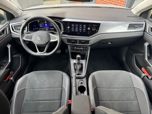 Volkswagen Taigo 1.0 TSI 110pk DSG Style | Zwart dak | Matrix-LED | bekleding ArtVelours ActivLease financial lease