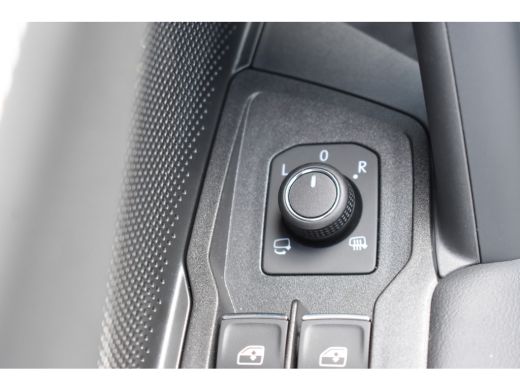 Volkswagen Tiguan R-Line Edition - eHybrid | 'App-Connect' draadloze smartphone integratie | Automatische afstandsr... ActivLease financial lease