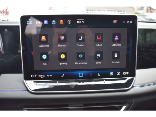 Volkswagen Tiguan R-Line Edition - eHybrid | 'App-Connect' draadloze smartphone integratie | Automatische afstandsr... ActivLease financial lease