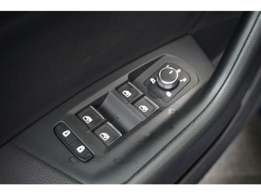 Volkswagen Touareg R 4 Motion e-Hybride | Camera | 21 inch | Navigatie | Stoelverw. | Luchtvering ActivLease financial lease