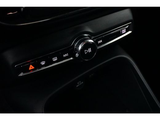Volvo  XC40 1.5 T4 Recharge Inscription Expression | Panoramadak | Standkachel | Keyless | Elek Koffer | Came... ActivLease financial lease