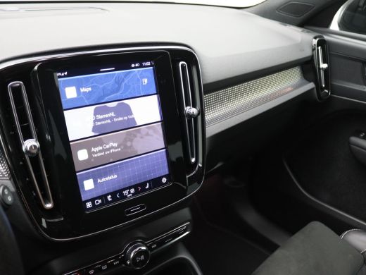 Volvo  XC40 Recharge P8 AWD R-Design Elek. achterklep, Achteruitrijcamera, PDC v+a, Cruise Control, Stoelverw... ActivLease financial lease