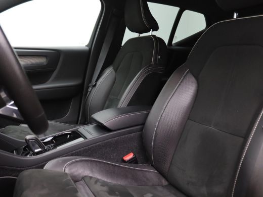 Volvo  XC40 Recharge P8 AWD R-Design Elek. achterklep, Achteruitrijcamera, PDC v+a, Cruise Control, Stoelverw... ActivLease financial lease