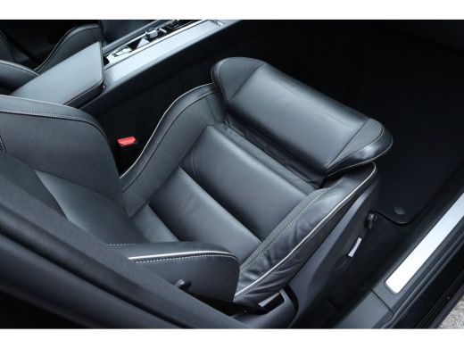 Volvo  XC60 2.0 T6 Plug-in hybrid AWD R-Design Elektrische trekhaak | Pano | Carplay | Stoel/stuurverwarming ... ActivLease financial lease