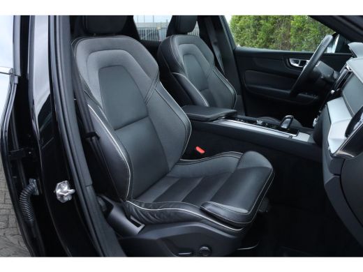 Volvo  XC60 2.0 T6 Plug-in hybrid AWD R-Design Elektrische trekhaak | Pano | Carplay | Stoel/stuurverwarming ... ActivLease financial lease