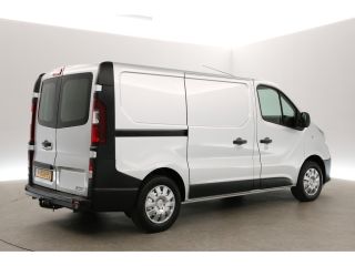 Renault Trafic 1.6 dCi T29 L1H1 Airco Cruise Navigatie PDC 3 Persoons Trekhaak