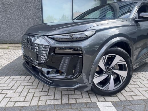 Audi Q6 e-tron S edition | Adaptive cruise control | Audi sound system | Audi virtual cockpit plus ActivLease financial lease