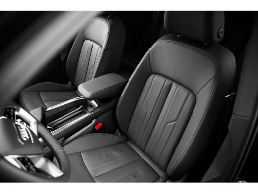 Audi Q8 e-tron Advanced edition | Achterklep, automatisch bedienbaar | Achteruitrijcamera | Achteruitrijcamera ActivLease financial lease