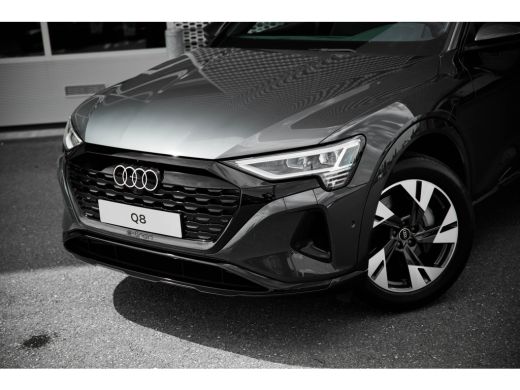 Audi Q8 e-tron Advanced edition | Achterklep, automatisch bedienbaar | Achteruitrijcamera | Achteruitrijcamera ActivLease financial lease