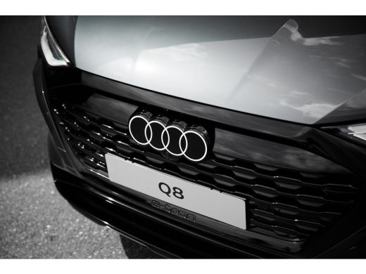Audi Q8 e-tron Advanced edition | Achterklep, automatisch bedienbaar | Achteruitrijcamera | Achteruitrijcamera ActivLease financial lease