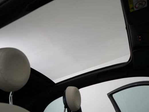 Fiat 500C 1.0 Hybrid Dolcevita | Achterbank in delen neerklapbaar | Airco | Apple Carplay/Android Auto|tele... ActivLease financial lease