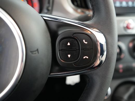 Fiat 500C 1.0 Hybrid Dolcevita | Achterbank in delen neerklapbaar | Airco | Apple Carplay/Android Auto|tele... ActivLease financial lease