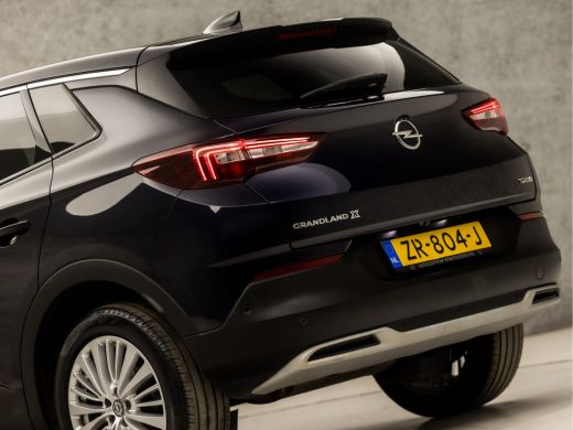 Opel Grandland X 1.2 Turbo Innovation (APPLE CARPLAY, GROOT NAVI, CLIMATE, CAMERA, GETINT GLAS, LEDER, SPORTSTOELE... ActivLease financial lease