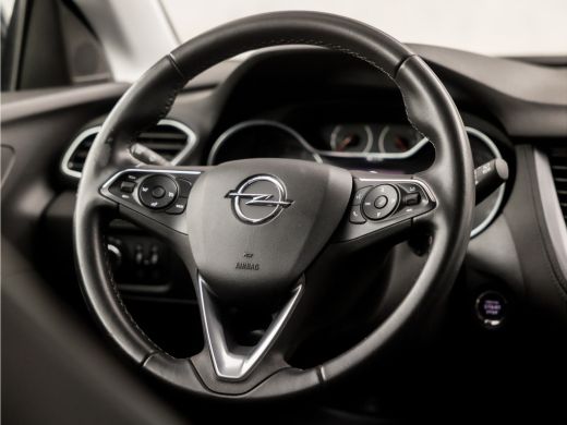 Opel Grandland X 1.2 Turbo Innovation (APPLE CARPLAY, GROOT NAVI, CLIMATE, CAMERA, GETINT GLAS, LEDER, SPORTSTOELE... ActivLease financial lease