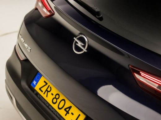 Opel Grandland X 1.2 Innovation Sport (APPLE CARPLAY, GROOT NAVI, CLIMATE, CAMERA, GETINT GLAS, LEDER, SPORTSTOELE... ActivLease financial lease